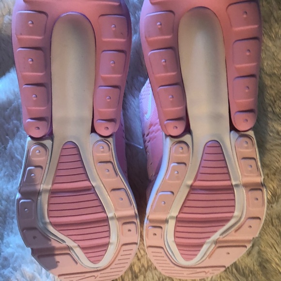 BNIB Pink Nike Air Max 270 GS Sneakers 💕 SOLD OUT EVERYWHERE - Picture 7 of 9